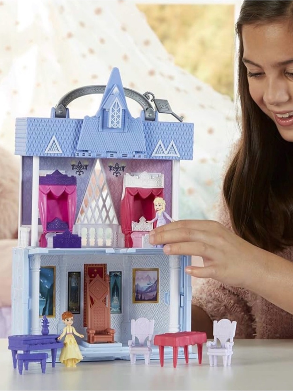 2018 Disney Arendelle Pop-Up Castle